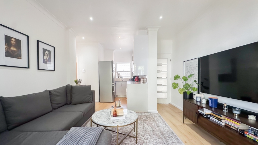 To Let 2 Bedroom Property for Rent in Sea Point Western Cape